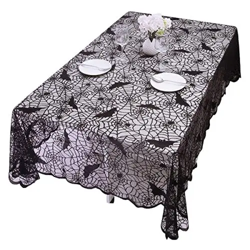 Produktbild: KYEYGWO Schwarz Spitze Tischdecke mit Gotisches Spinnennetz Muster, Halloween Tischwäsche Rechteck Tischtuch Spinne und Fledermaus Tischdeko für Party Allerheiligen Decor 210 x 152 cm