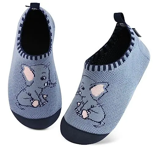 Produktbild: Kyopp Hausschuhe Kinder Junge Mädchen Pantoffeln Rutschfest Barfussschuhe Kindergarten Slippers für Atmungsaktive Weich Lauflernschuhe Kleinkinder Schuhe(Elefant-Prunkwinde Blau 26/27EU)