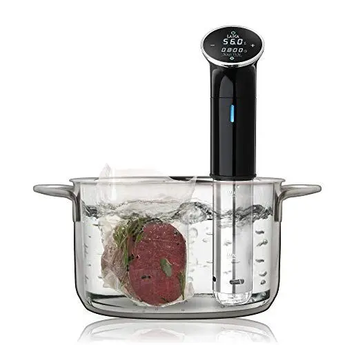 Produktbild: LAICA Sous Vide Stick SVC107, konstante Temperatur bis 95°C, komplett wasserfest (IPX7-Standard), Timerfunktion bis 99 Std., erwärmt bis zu 15 Liter. Sensor-Touch Tasten Edelstahl/Schwarz