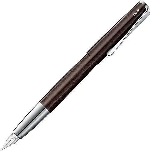 Produktbild: LAMY studio dark brown Füller – universeller Füllfederhalter in elegantem Gehäuse aus Ganzmetall – 14 kt. Goldfeder, partiell platiniert & in Strichbreite EF – inkl. Tintenpatrone LAMY T 10 blau