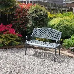 Produktbild: Lazy Susan - Jasmin Metallgartenbank - Schiefergrau, Wetterfeste Gartenbank aus Aluminium | Garten | Aluguss | Rostfrei