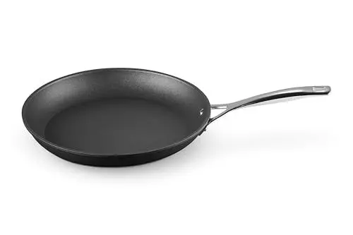Produktbild: Le Creuset Aluminium-Antihaft flache Pfanne, Ø 30 cm, Für alle Herdarten inkl. Induktion geeignet, Anthrazit/Silber, 51112300010002