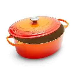 Produktbild: Le Creuset Signature Gusseisen-Bräter mit Deckel, Ø 33 cm, Oval, Für alle Herdarten und Induktion geeignet, Volumen: 7,5 l, 6,595 kg, Ofenrot, 21178330902430