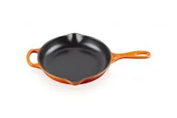 Produktbild: Le Creuset Signature Gusseisen Brat- und Servierpfanne, Rund, Ø 23 cm, Für alle Herdarten inkl. Induktion geeignet, 1,93 kg, Ofenrot, 20182230900422