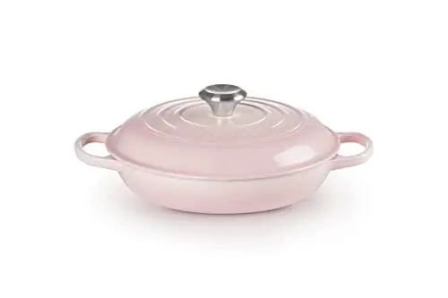 Produktbild: Le Creuset Signature Gusseisen Gourmet-Profitopf, Rund, Ø 26 cm, 2,2 l, Für alle Herdarten inkl. Induktion geeignet, 4,205 kg, Shell Pink, 21180267774430