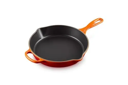 Produktbild: Le Creuset Signature Hohe Brat- und Servierpfanne aus Gusseisen, für alle Herdarten und Backöfen, 26 cm, 2 Liter, Ofenrot, 20187260900422