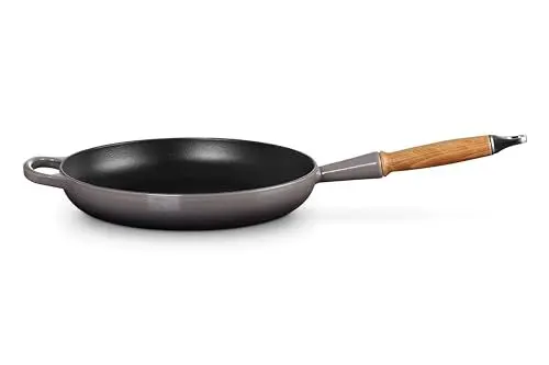 Produktbild: Le Creuset Signature gusseiserne Bratpfanne mit Holzgriff 28 cm Flint, 20258284440422