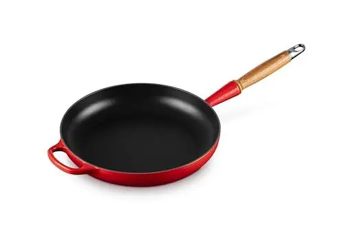 Produktbild: Le Creuset Signature gusseiserne Bratpfanne mit Holzgriff 28 cm Kirschrot, 20258280600422