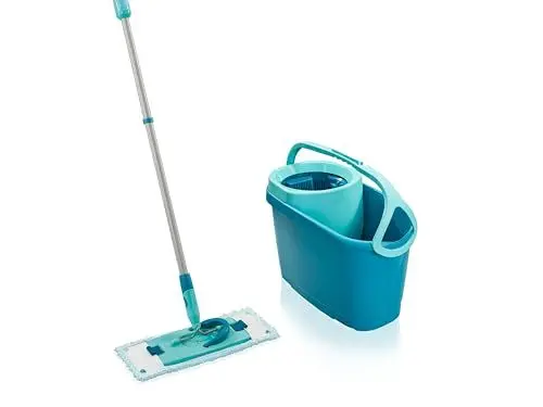 Produktbild: Leifheit Set CLEAN Twist M Flachwischer Ergo 2.0, Bodenwischer mit Supersoft Bezug für nebelfeuchte Reinigung auf Parkett, Laminat & Echtholz, Wischmopp mit Click-System, Mop mit Schleudertechnologie