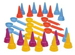 Produktbild: Lena 05501 - Happy Sand Kiga Set Eiswaffel und Eislöffel, 30 Teile, Sandspielzeug für Kinder ab 2 Jahre, Ausstattung für Kindergärten oder Geburtstags Party mit 20 Eistüten und 10 Löffel