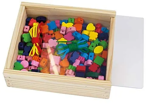 Produktbild: Lena 32020 - Bastelset Holzfädelperlen 164 Teile, 160 Fädelperlen aus Holz und 4 Schnüre in wiederverschließbarer Holzkassette, Holzperlen Set für Kinder ab 4 Jahre, Perlen Set für Schmuckketten, Mittel