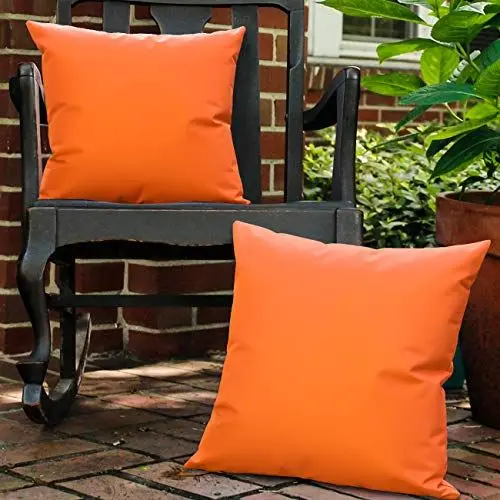 Produktbild: Lewondr Outdoor Kissenbezug, 2 Stück Wasserdicht Kissenhülle UV Schutz Zierkissenbezug Polyester Kopfkissenbezug mit PU Beschichtung für Sofa Couch Stuhl Garten Lounge Kissen Deko, Orange