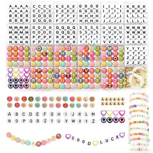 Produktbild: Liangding Buchstabenperlen, 980 Stück 7 mm Weiße Bunte A-Z Alphabet Perlen Buchstaben, Perlen Set zum Auffädeln Letter Beads Armbänder Selber Machen Liebe und Evil Eye Perlen für DIY Schmuck Basteln