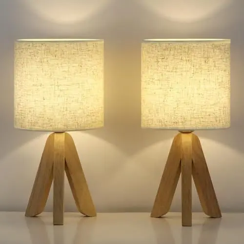 Produktbild: LIANTRAL Nachttischlampen 2er-Set, Moderne Kleine Tischlampe, Stativ Tischlampe mit Leinen Lampenschirm und Holzrahmen, E27 Tischleuchte Schreibtischlampe für Schlafzimmer, Wohnzimmer, Schlafsaal