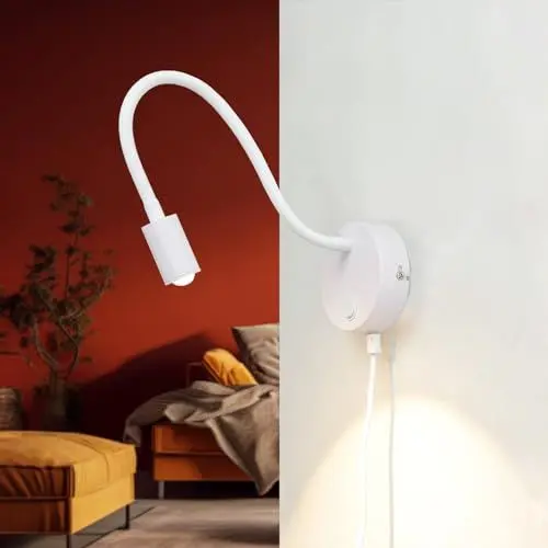 Produktbild: Licht-Erlebnisse LED Wandlampe mit Kabel Stecker Weiß verstellbarer Flexarm warmweiß Leselampe Schlafzimmer Wandleuchte Wohnzimmer
