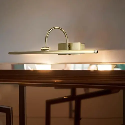 Produktbild: Licht-Erlebnisse XXL LED Bilderleuchte in Messing-antik B:60cm schwenkbar klassisch Spiegelleuchte für Flur Bad Wohnzimmer Schlafzimmer Wandlampe Bilderlampe