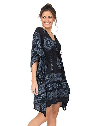 Produktbild: likemary Pareos & Strandkleider - Strandtunika als ideale Ergänzung zur Bademode - sylischer Strandponcho - kurze Kaftan-Tunika eignet sich perfekt für den Urlaub und als Loungewear - Om Schwarz