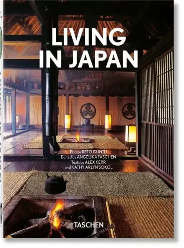 Produktbild: Living in Japan. 40th Ed.