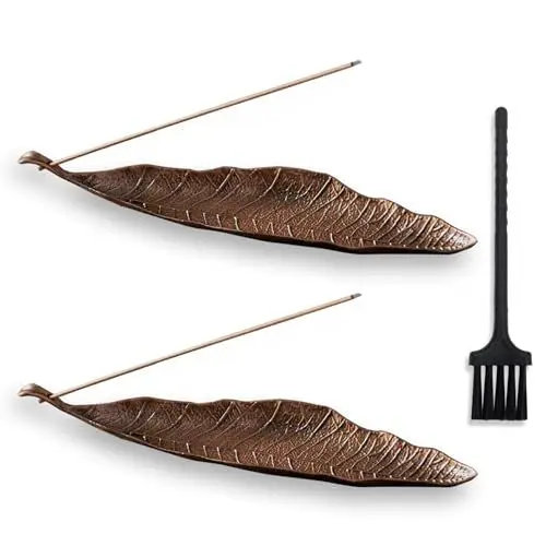 Produktbild: LLMtn 2 Stück Bronze Räucherstäbchenhalter Metall Blätter, Räucherstäbchenbrenner Ash Catcher,Asche Geeignet für Räucherstäbchen,ideal für die Inneneinrichtung,Meditation,Yoga,Inklusive Mini-Besen