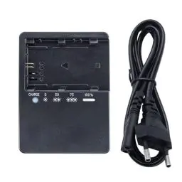Produktbild: LP-E6 Kamera Akku-Ladegerät für Canon LC-E6 LC-E6N EOS 90D 80D 70D 60D 60DA 7D Mark II 7D 6D Mark II 6D 5D Mark IV 5D Mark III 5D Mark II 5Ds 5DSR EOS R5 R5 C R6 R6 MarkII R7 Akku-Schnellladegerät