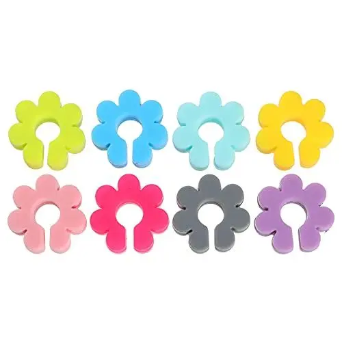 Produktbild: Luxshiny 8 Stück Silikon-Weinglas-Getränkemarker In Form Von Weinglas-Anhängern Getränkemarker Für Bar-Partys Martinis Cocktail-Stielgläser