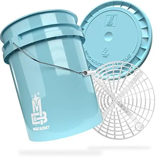 Produktbild: MAGIC BUCKET | Auto Handwäsche Bundle | Wascheimer mit passendem Eimer Deckel 5 US GALLONEN ca. 20 Liter | Mit Grit Guard Eimereinsatz Schmutzsieb | Waschset Baby Blau/Weiß