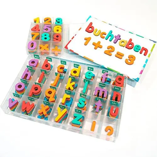 Produktbild: Magnetische Buchstaben und Zahlen für Kinder – Das komplette Set: 182 Buchstaben und 81 Zahlen sowie Symbole – Kühlschrankmagneten – Beinhaltet 2 Boxen, Magnettafel, Stifte und Löschschwamm