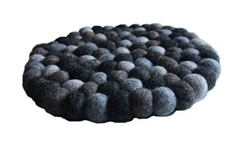 Produktbild: Maharanis Fairtrade Filz Untersetzer Topf Untersetzer Kiesel Natur 22 cm handgefertigt aus Reiner Wolle, hitzebeständig