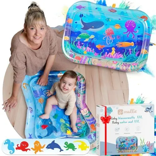 Produktbild: Mallie® Wassermatte Baby XXL 95x75 CM (100% BPA & Schadstoff-Frei) ab 3, 6 und 9 Monate im Ozean Blau Design I Baby Spielzeug, Spielzeug Ab 6 Monate als Wassermatte Baby und Baby Spielzeug 6 Monate