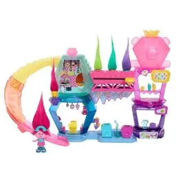 Produktbild: Mattel DREAMWORKS TROLLS Gemeinsam Stark - Furchtberg Spielset mit Königin Poppy und Rutsche, Snackbar, Ankleidezimmer und ein Feuerwerk haariger Überraschungen, für Kinder ab 3 Jahren, HNV37