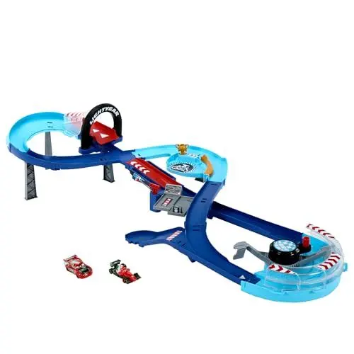 Produktbild: Mattel Disney und Pixar Cars Spielset mit 2 Spielzeugautos, Lightning McQueen und Francesco Bernoulli, GRC Sprung-Rennstrecke Trackset mit manuellem Beschleuniger, HXJ32
