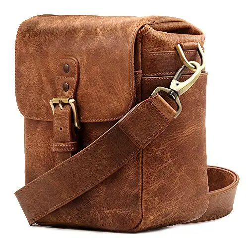 Produktbild: MegaGear MG1329 Torres Mini Kameratasche - Kuriertasche aus echtem Leder für Spiegellose, Sofortbild- und DSLR Kameras, Braun