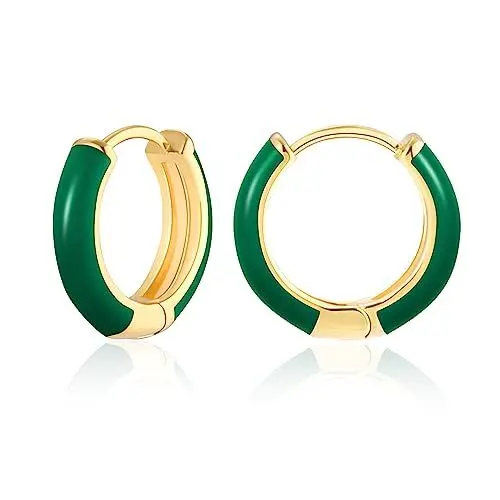 Produktbild: MESOVOR Kleine Goldene Creolen Ohrringe für Damen, 18 Karat Vergoldete Leichte Huggie-Ohrringe | Hypoallergene Ohrringe aus Emaille Geschenke für Mädchen (Dunkelgrün)