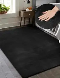 Produktbild: Mia´s Teppiche Luna kuschelig Warmer Fellteppich, weich und elegant, waschbar und Fußbodenheizung geeignet, Öko-Tex Zertifiziert, Schwarz, 70 x 140 cm