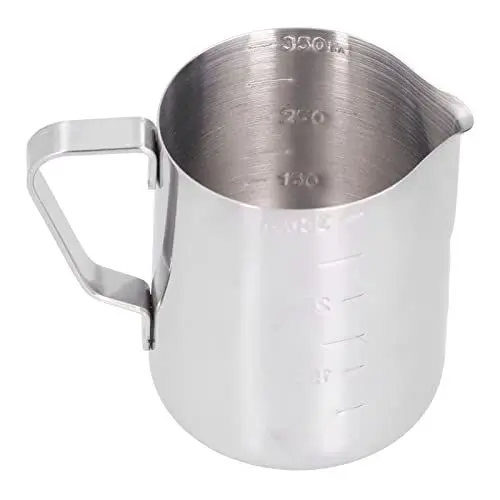 Produktbild: Milchaufschäumkännchen aus Edelstahl mit Messskala, Perfekter Kaffeekrug für Zuhause, Party, Bar, Stilvolles und Modernes Design (Mit Skala 350ML)