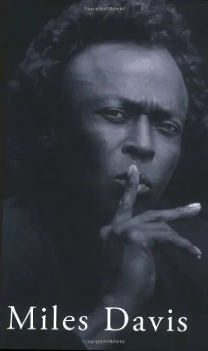 Produktbild: Miles Davis (Life & Times)