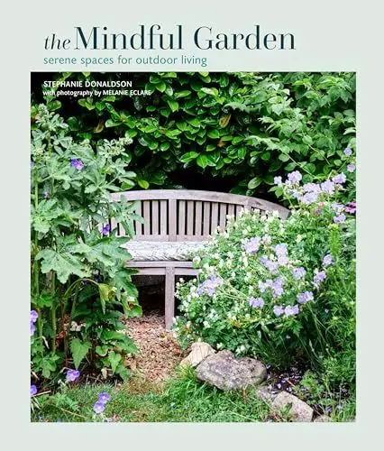 Produktbild: Mindful Garden: Serene Spaces for Outdoor Living