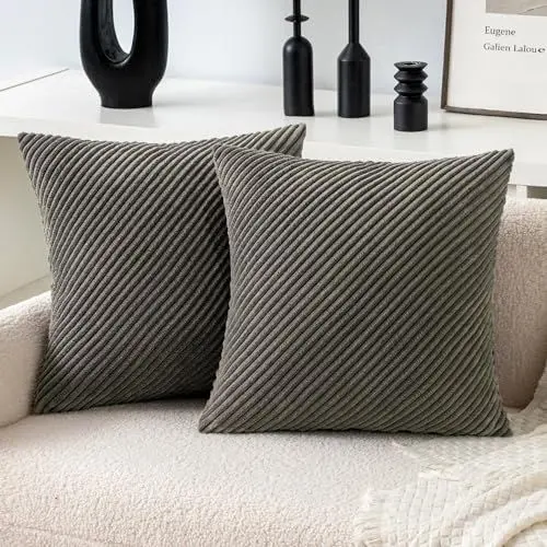 Produktbild: MIULEE 2er Set Kissenbezüge Diagonal gestreift Kord Kissenhülle Dekorative Kissenbezug Sofakissen Couchkissen Dekokissen Zierkissenbezug Kuschelkissen für Sofa Schlafzimmer Wohnzimmer 40x40 cm Grau