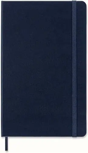 Produktbild: Moleskine Klassisches Notizbuch, Liniertes Notizbuch, Hardcover und Elastischer Verschluss, Saphirblaue Farbe, Großes Format 13 x 21 cm, 240 Seiten
