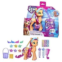 Produktbild: My Little Pony: A New Generation Regenbogenmähne Sunny Starscout – 15 cm große, orangefarbene Ponyfigur mit Regenbogen-Zopf und 17 Accessoires