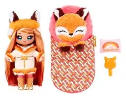 Produktbild: Na! Na! Na! SurpriseCamping Serie - SIERRA FOXTAIL - Weiche Plüschpuppe im Fuchs-Look mit orangenem Haar und kuscheligem Tierschlafsack - Outfit, Kissen und Bürste - Zum Sammeln - Für Kinder ab 5+