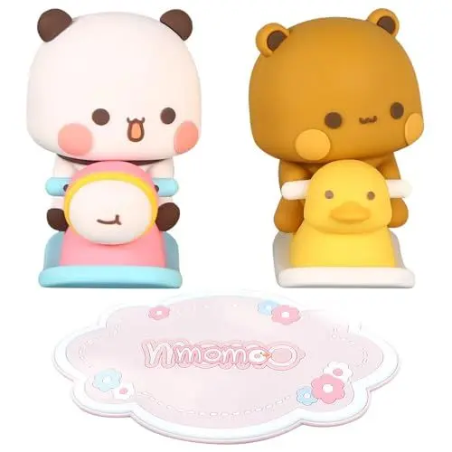 Produktbild: NAVESO Bubu Dudu Wackelfigur, 2 Stück Bubu und Dudu Figuren, Bubu Dudu Kuscheltier mit Momo Antirutschmatte Auto Armaturenbrett, Panda-Bär Kawaii Auto Deko Ornament, Niedliches Auto Armaturenbrett
