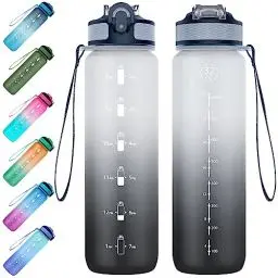 Produktbild: NAVTUE Trinkflasche, 1l Wasserflasche mit Strohhalm, BPA-frei, Zeitmarkierungen, Auslaufsicher Sport trinkflasche für Fitness, Radfahren, Büro, Laufen, Fitnessstudio, Yoga (SchwarzGrau)
