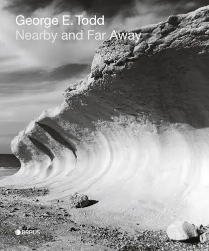 Produktbild: Near by and far away