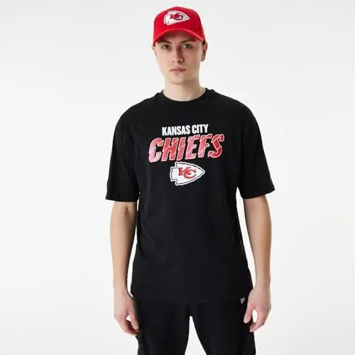 Produktbild: New Era NFL Script Graphic OS Tee KANCHI BLKSCA Kansas City Chiefs, MÄNNLICH T-Shirt,