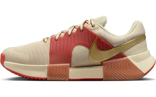 Produktbild: Nike Damen Zoom GP Challenge 1 Cly PRM Tennisschuh, Sanddrift/Metallic Gold-Rust Factor, 42.5 EU