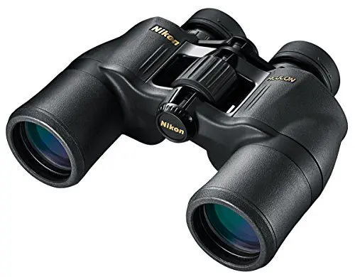 Produktbild: Nikon Aculon A211 10x42 Fernglas (10-fach, 42mm Frontlinsendurchmesser) schwarz