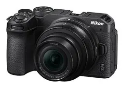 Produktbild: Nikon Z 30 Kit DX 16-50 mm 1:3.5-6.3 VR (20,9 MP, 11 Bilder pro Sekunde, Hybrid-AF mit Fokus-Assistent, ISO 100-51.200, 4K UHD Video mit bis zu 125 Minuten Länge) Schwarz
