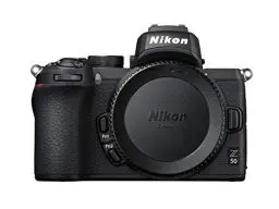 Produktbild: Nikon Z 50 Spiegellose Kamera im DX-Format (20,9 MP, OLED-Sucher mit 2,36 Millionen Bildpunkten, 11 Bilder pro Sekunde, Hybrid-AF mit Fokus-Assistent, ISO 100-51.200, 4K UHD Video)