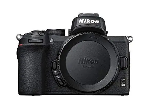 Produktbild: Nikon Z 50 Spiegellose Kamera im DX-Format (20,9 MP, OLED-Sucher mit 2,36 Millionen Bildpunkten, 11 Bilder pro Sekunde, Hybrid-AF mit Fokus-Assistent, ISO 100-51.200, 4K UHD Video)